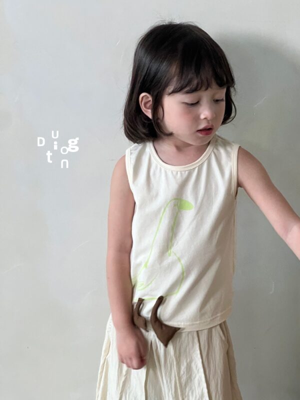 Children’s clothing 21