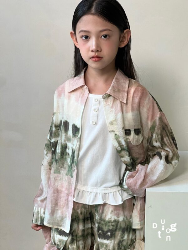 Children’s clothing 180