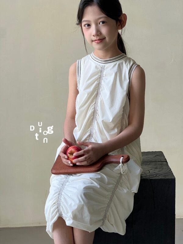 Children’s clothing 126