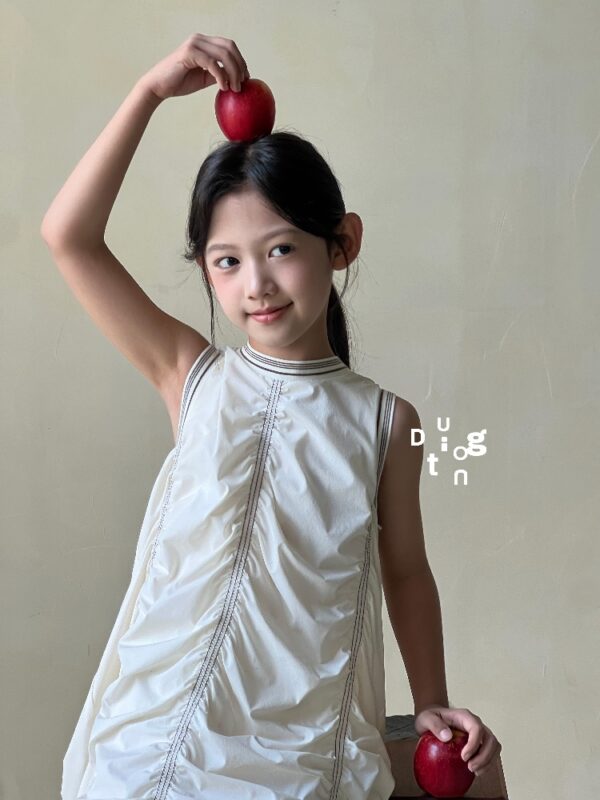 Children’s clothing 126