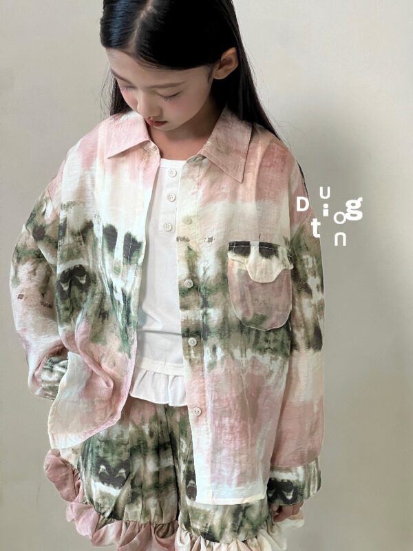 Children’s clothing 180