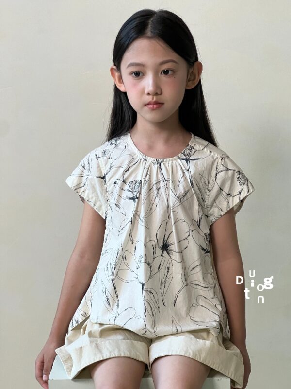 Children’s clothing 190