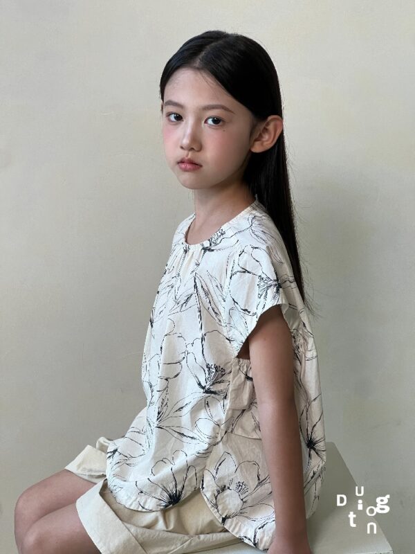 Children’s clothing 190