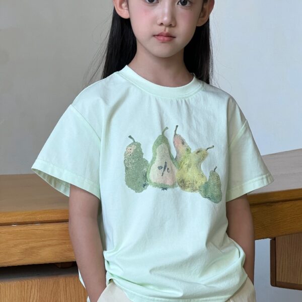 Children’s clothing 200