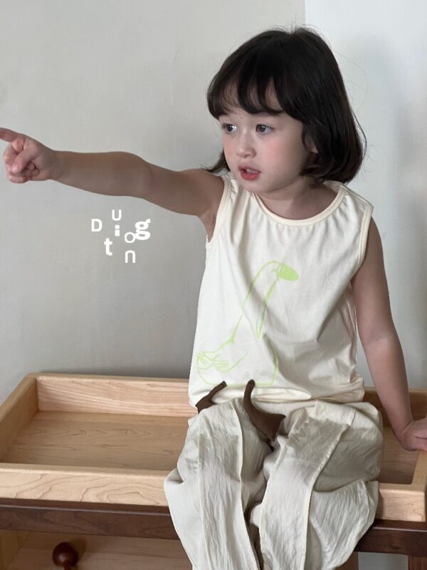 Children’s clothing 21