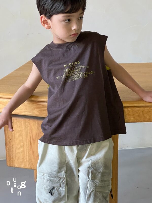 Children’s clothing 186