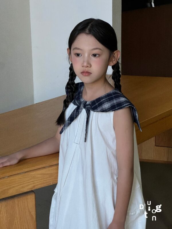 Children’s clothing 196