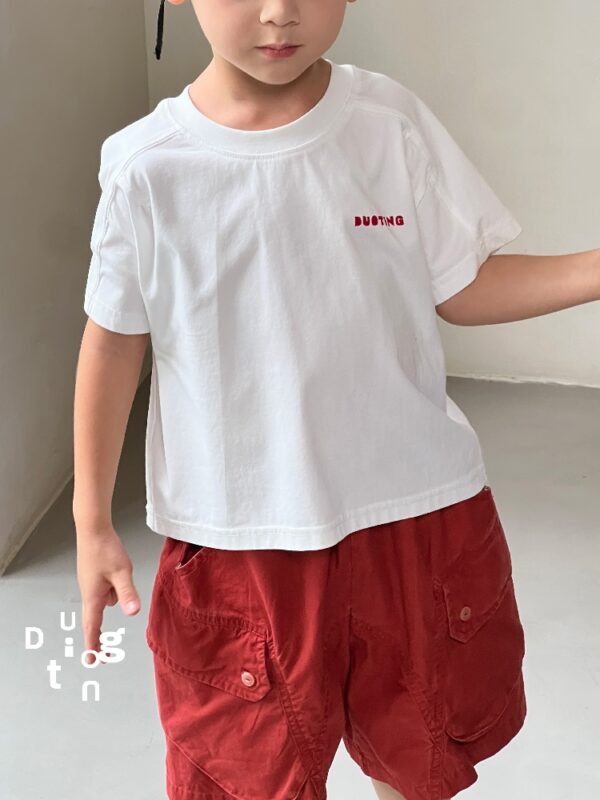 Children’s clothing 16