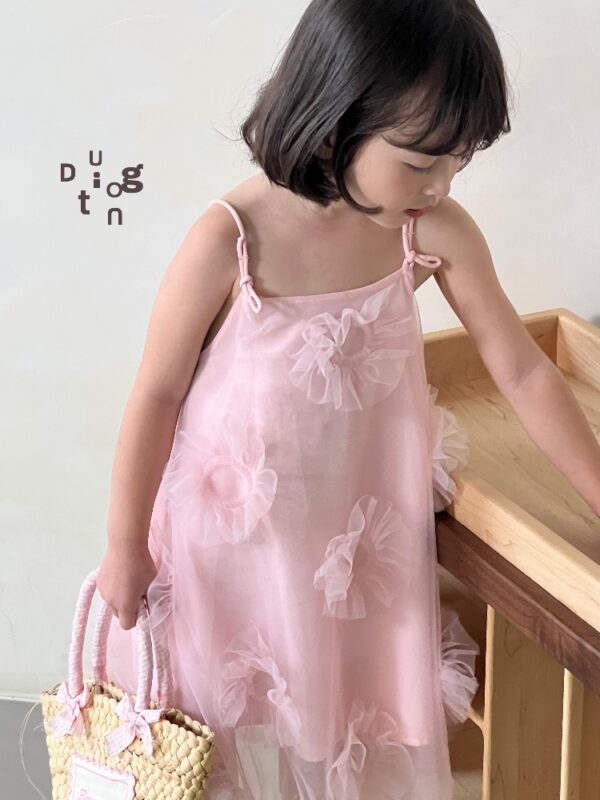 Children’s clothing 22