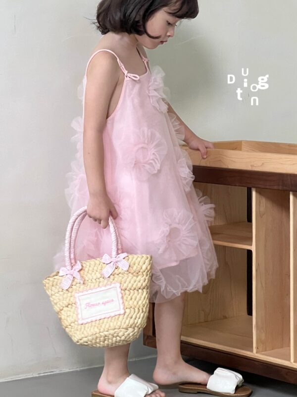 Children’s clothing 22