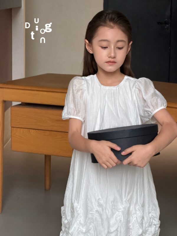 Children’s clothing 42