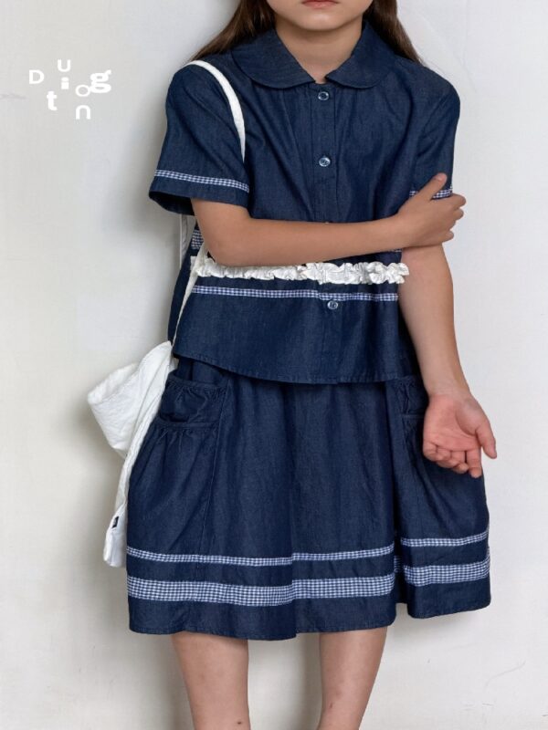 Children’s clothing 43