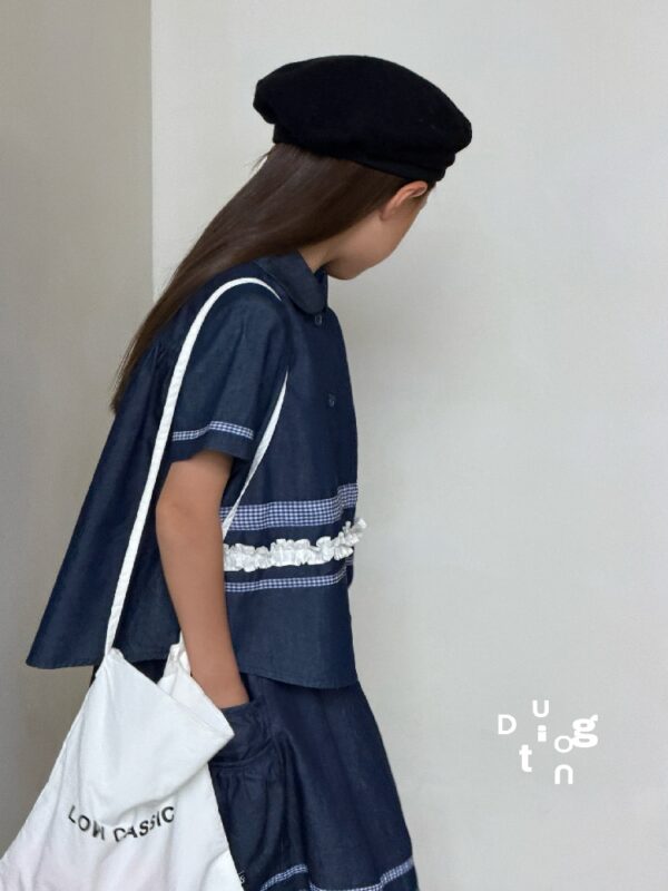 Children’s clothing 43