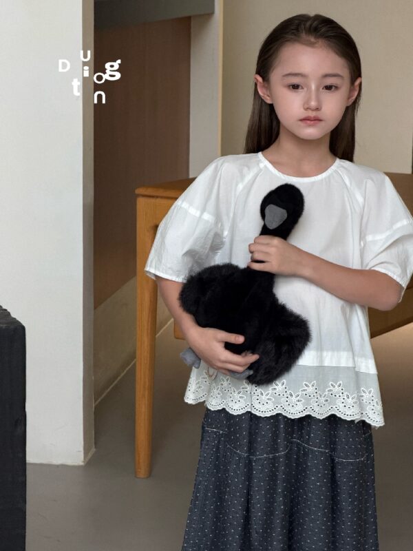 Children’s clothing 44