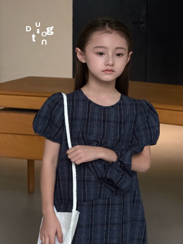 Children’s clothing 47