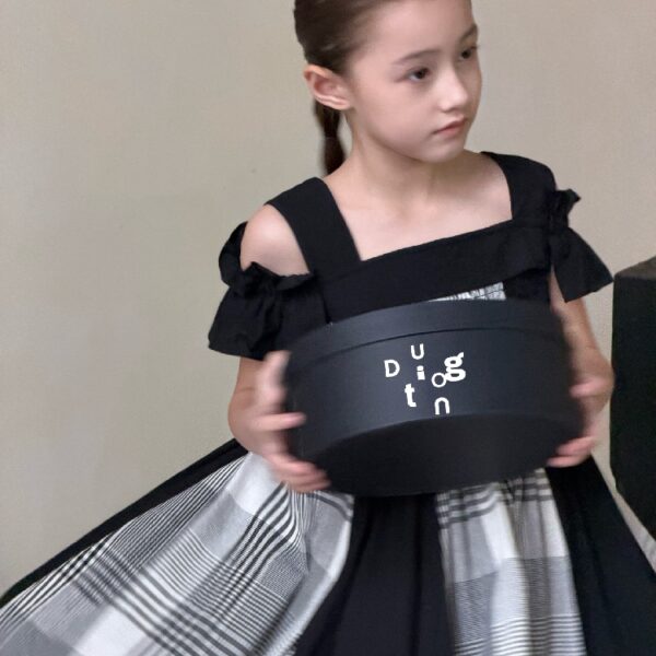 Children’s clothing 49