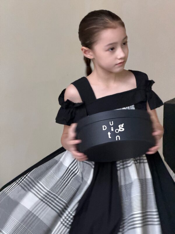 Children’s clothing 49