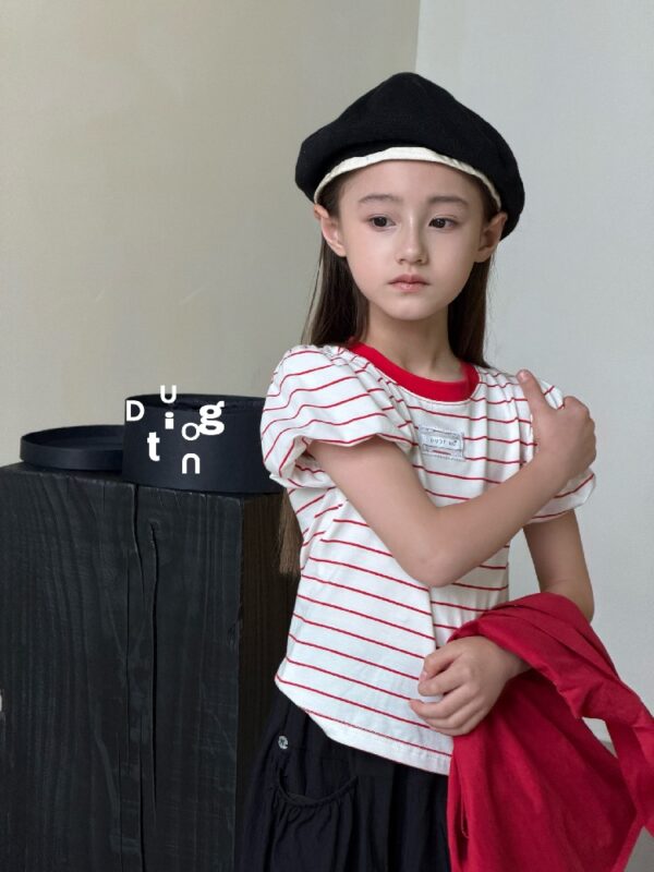 Children’s clothing 50