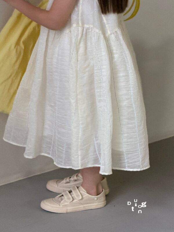 Children’s clothing 60