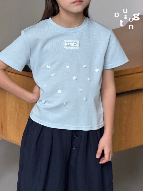 Children’s clothing 96