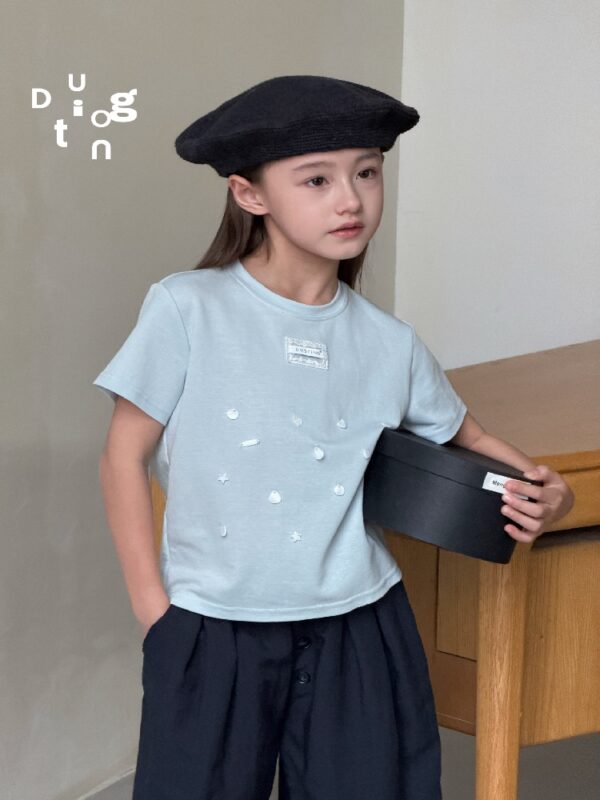 Children’s clothing 96