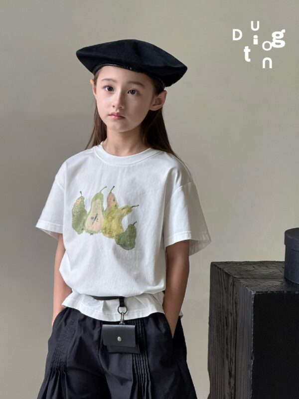 Children’s clothing 92