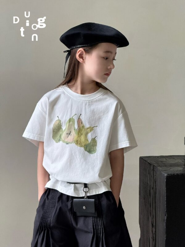 Children’s clothing 92