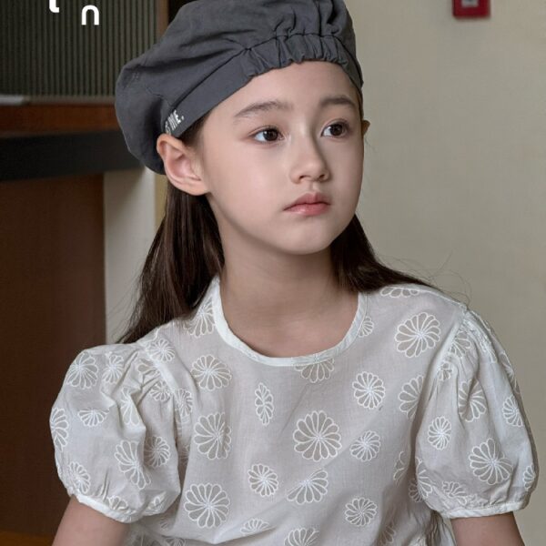 Children’s clothing 90