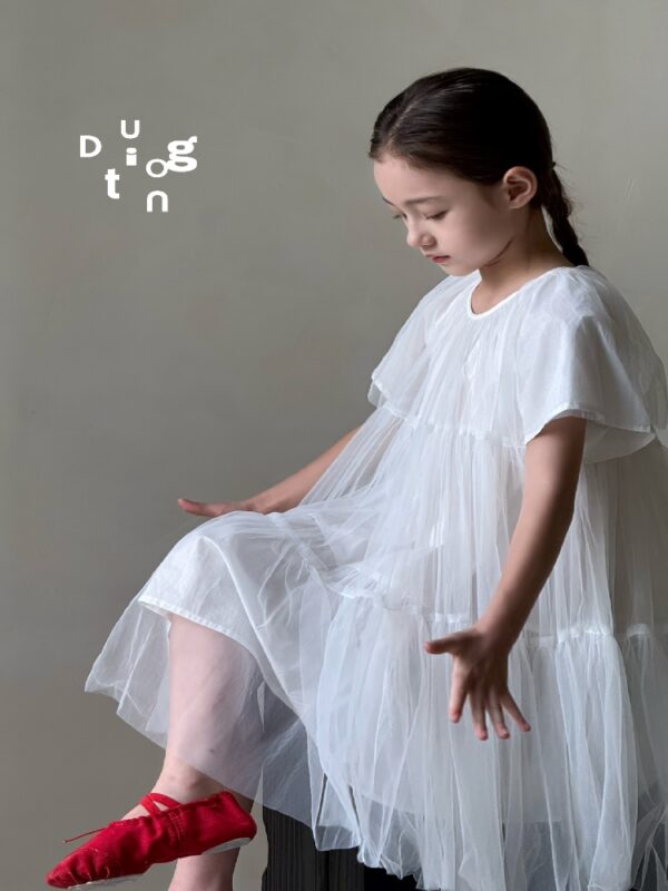 Children’s clothing 64