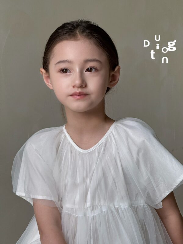 Children’s clothing 64