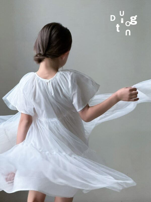 Children’s clothing 64