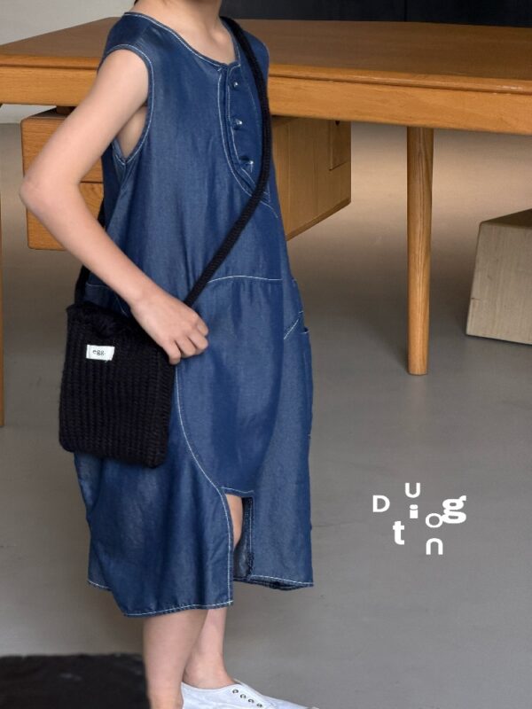 Children’s clothing 66