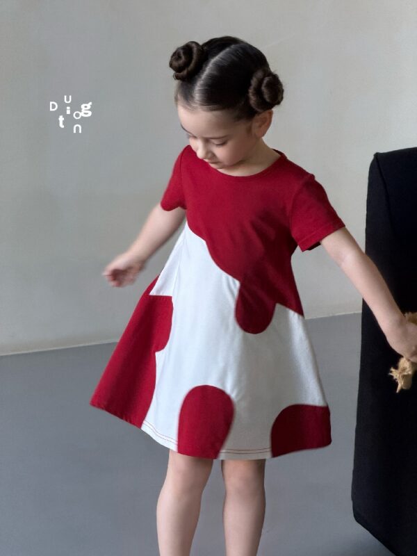 Children’s clothing 110