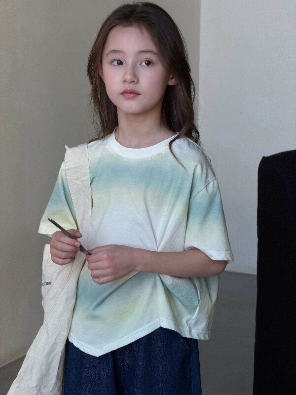 Children’s clothing 84