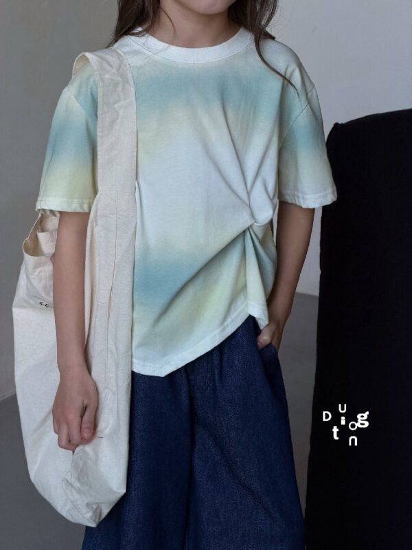 Children’s clothing 74