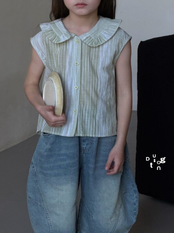 Children’s clothing 72