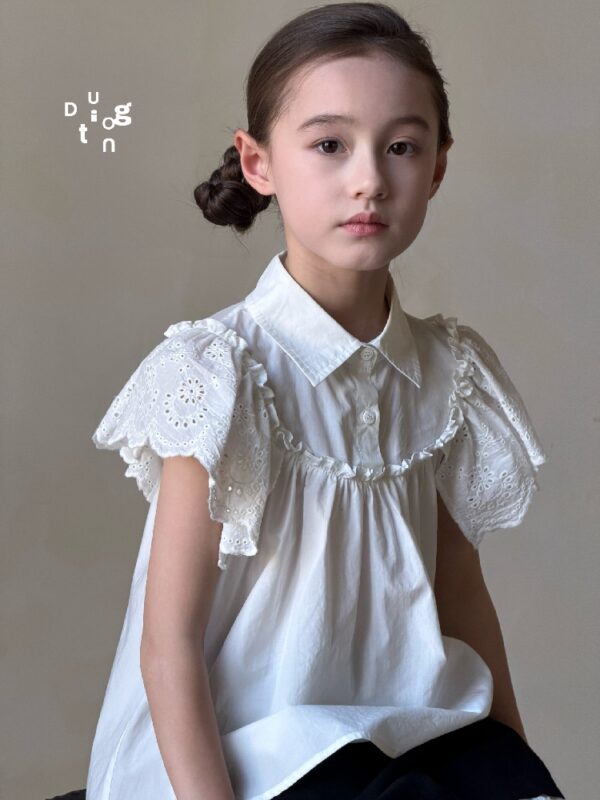 Children’s clothing 68