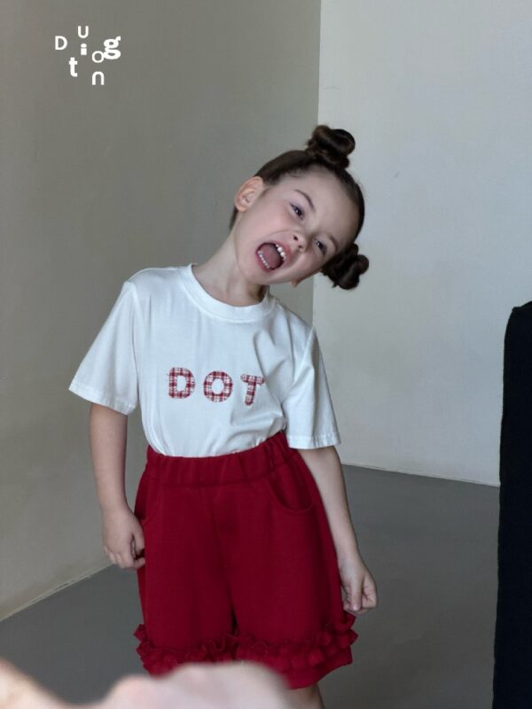 Children’s clothing 140