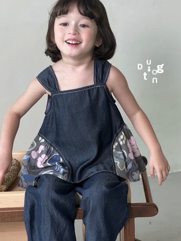 Children’s clothing 29