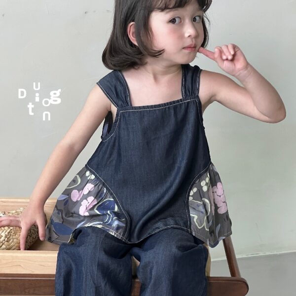 Children’s clothing 29
