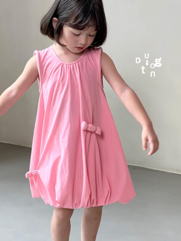 Children’s clothing 30