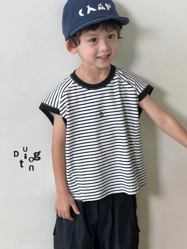 Children’s clothing 9