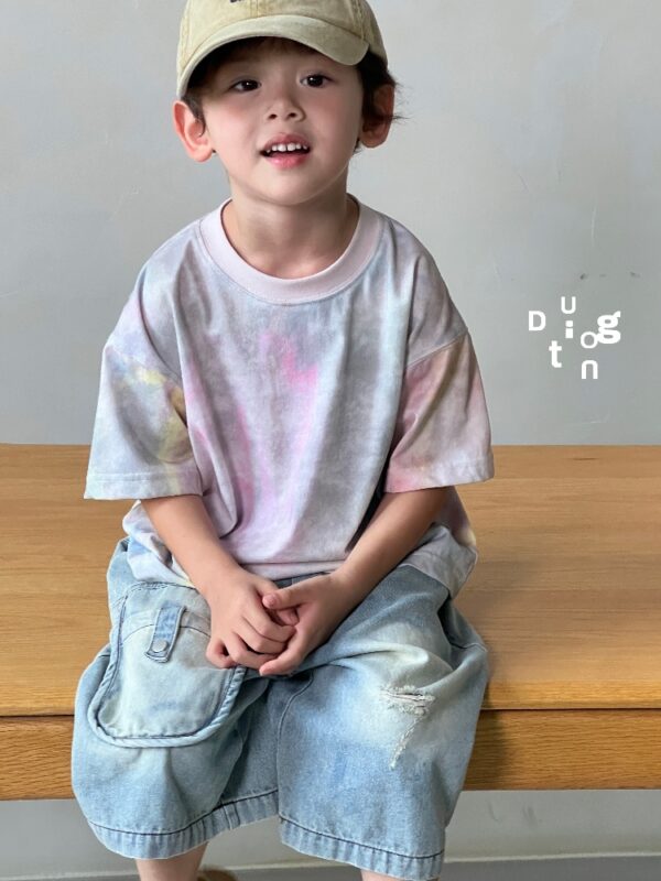 Children’s clothing 14