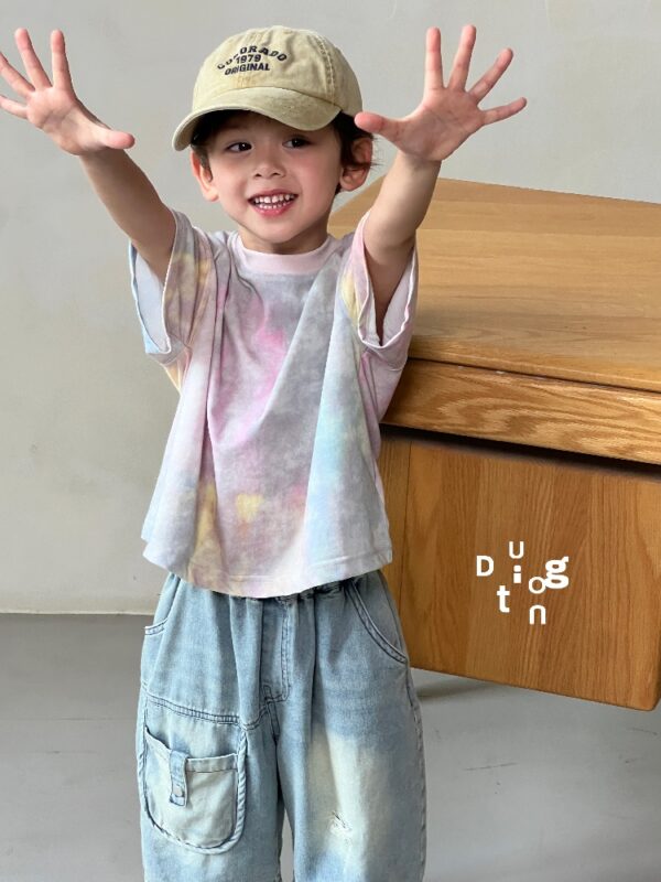 Children’s clothing 14